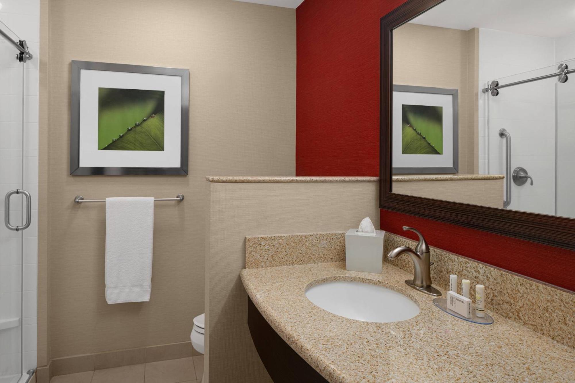 Courtyard By Marriott Houston Kingwood Kinwood Exterior foto